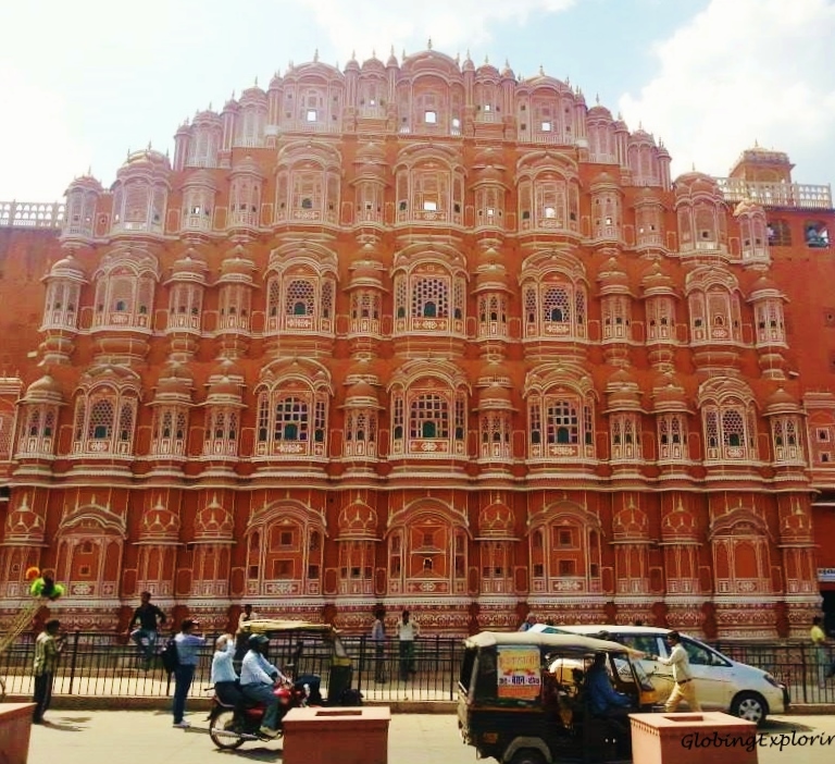 1451957_667160899984169_1626368769_n